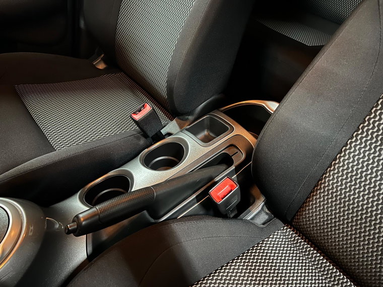 Vehicle Image 24