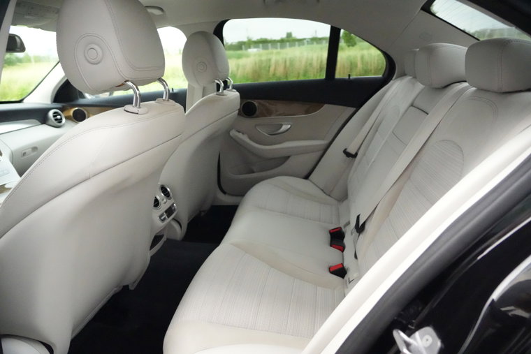 Vehicle Image 24